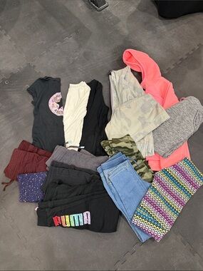 all in motion Girls Mixed Clothing Bundle - Pink, Black, Gray, Blue, Camouflage